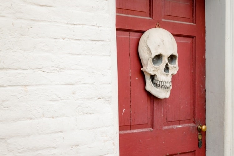 10 Spooky Cool Home Features That Will Get You in the Halloween Spirit 